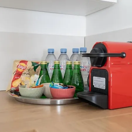 1d Sebastopol Republique Apartamento